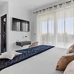 Villa Delecto