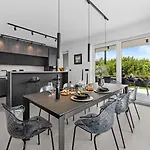 Delecto Villa *