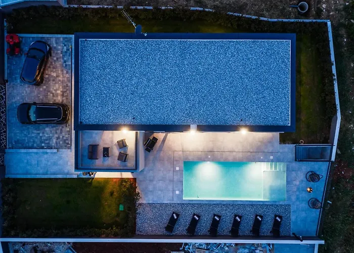 Delecto Villa *