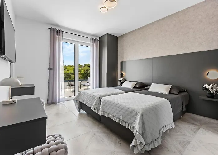 Villa Delecto *