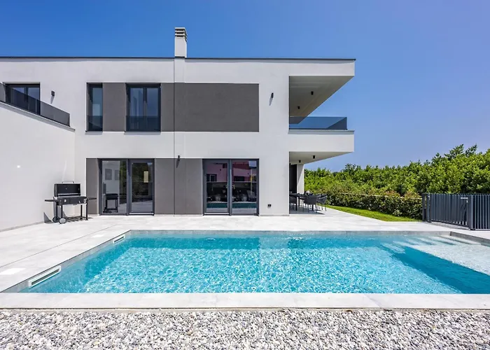 Villa Delecto *