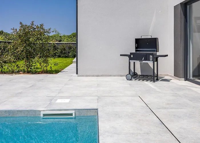 Delecto Villa Premantura